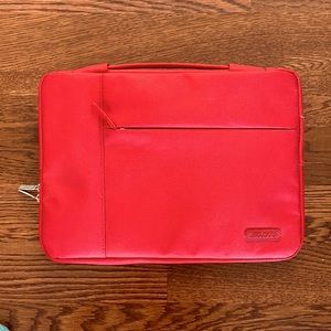 MOSISO LAPTOP EXCELLENT CONDITION